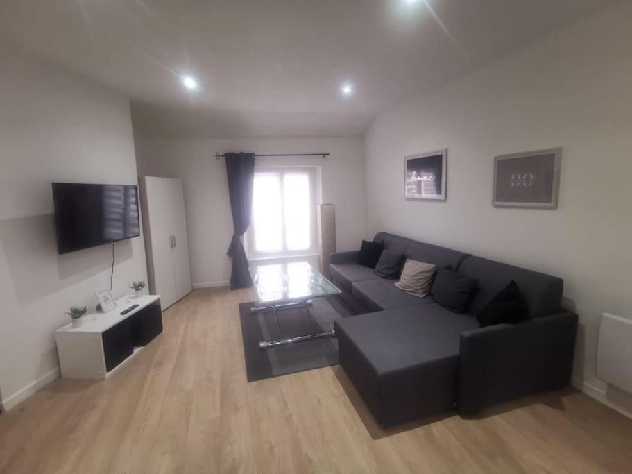 Smart House Airport Cdg, Asterix Apartman Louvres Kültér fotó