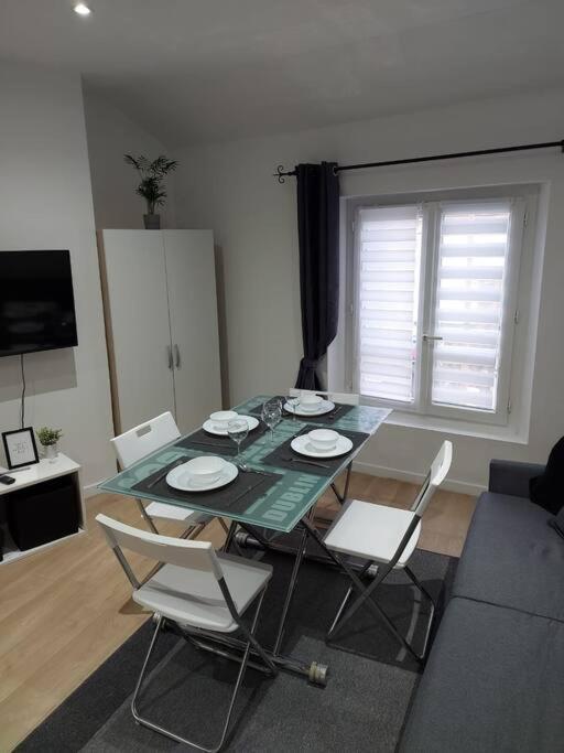 Smart House Airport Cdg, Asterix Apartman Louvres Kültér fotó