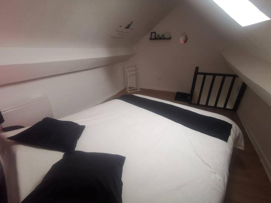 Smart House Airport Cdg, Asterix Apartman Louvres Kültér fotó